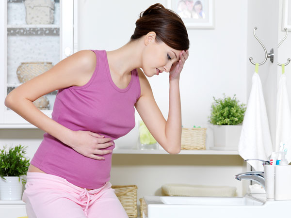 1st Trimester of Pregnancy: Symptoms, Precautions, Baby Growth