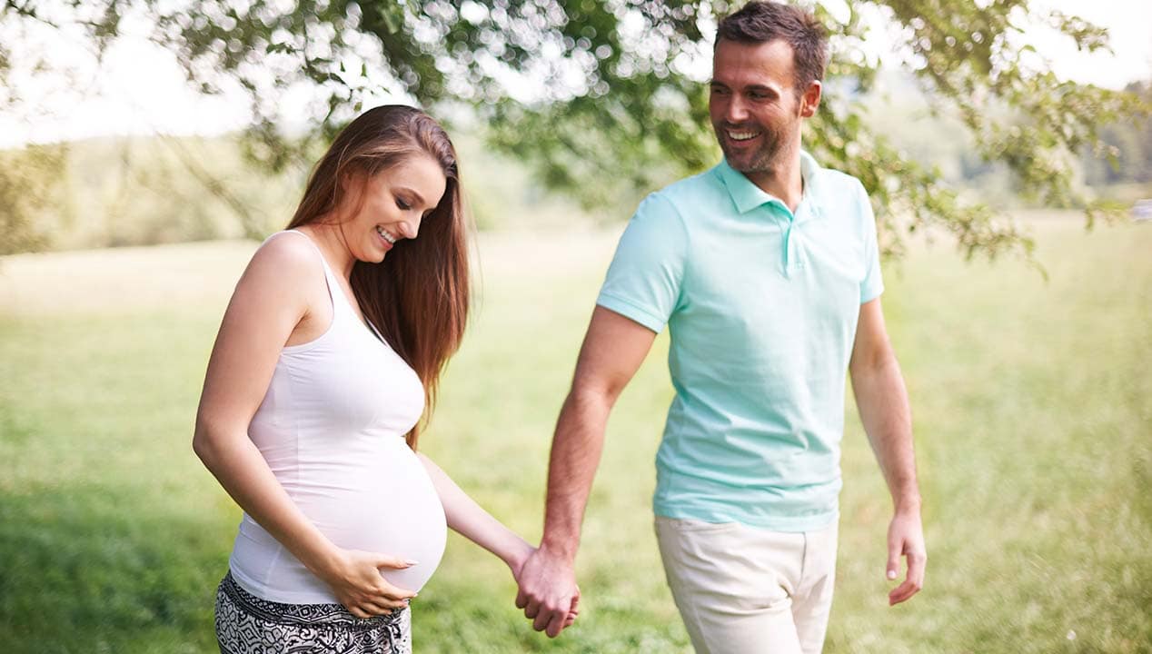 6 Amazing Benefits Of Morning Walks During Pregnancy